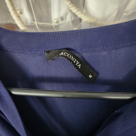 Women's navy medium blouse - Picture 2 of 2